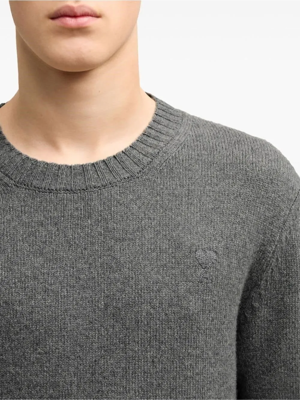  Ami  Maglia in cashmere  